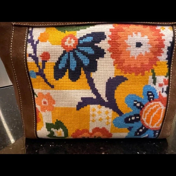 TORY BURCH COLORFUL NEEDLEPOINT & BROWN SUEDE BERMUDA HANDBAG DETACHABLE STRAP - Picture 5 of 16